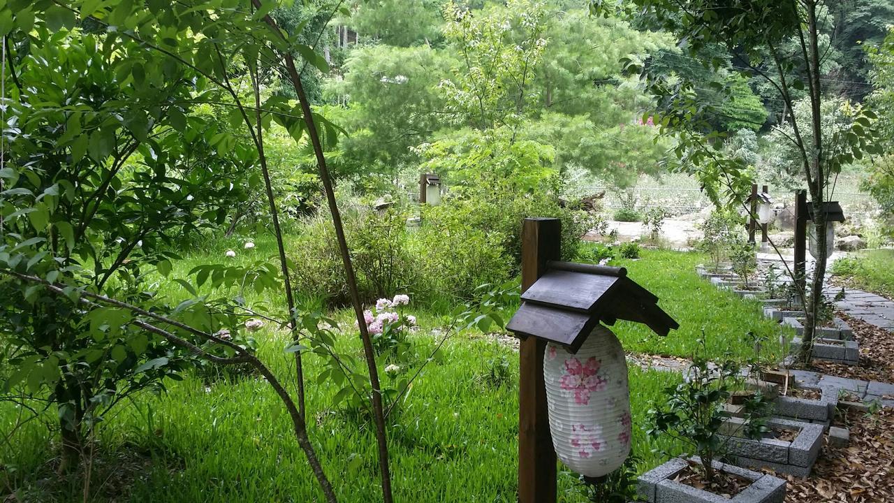 Bright Moon Homestay Dongshi  ภายนอก รูปภาพ